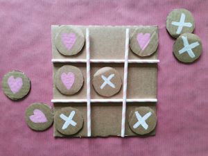 How To Make A Hugs and Kisses Game final